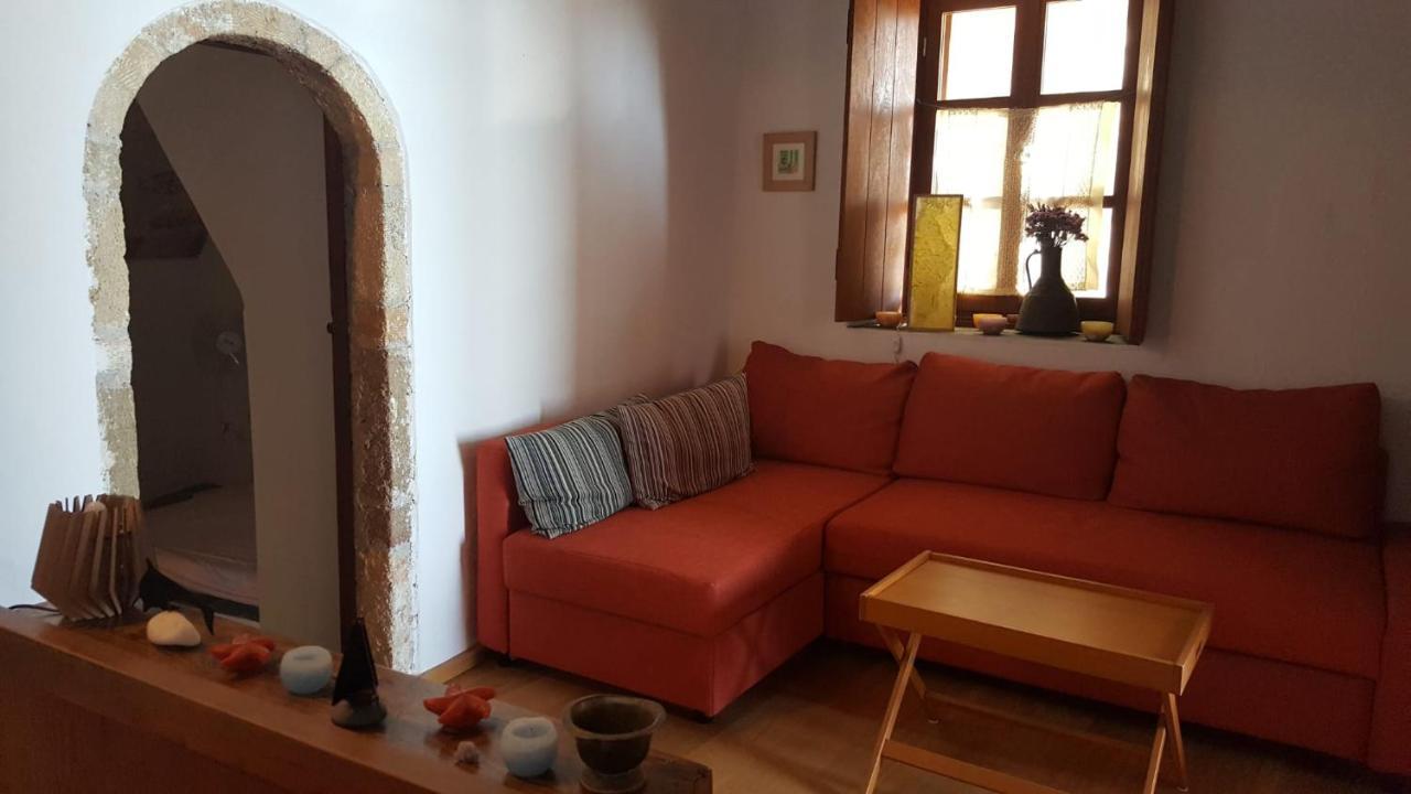 Athina Guesthouse Monemvasía Exterior photo